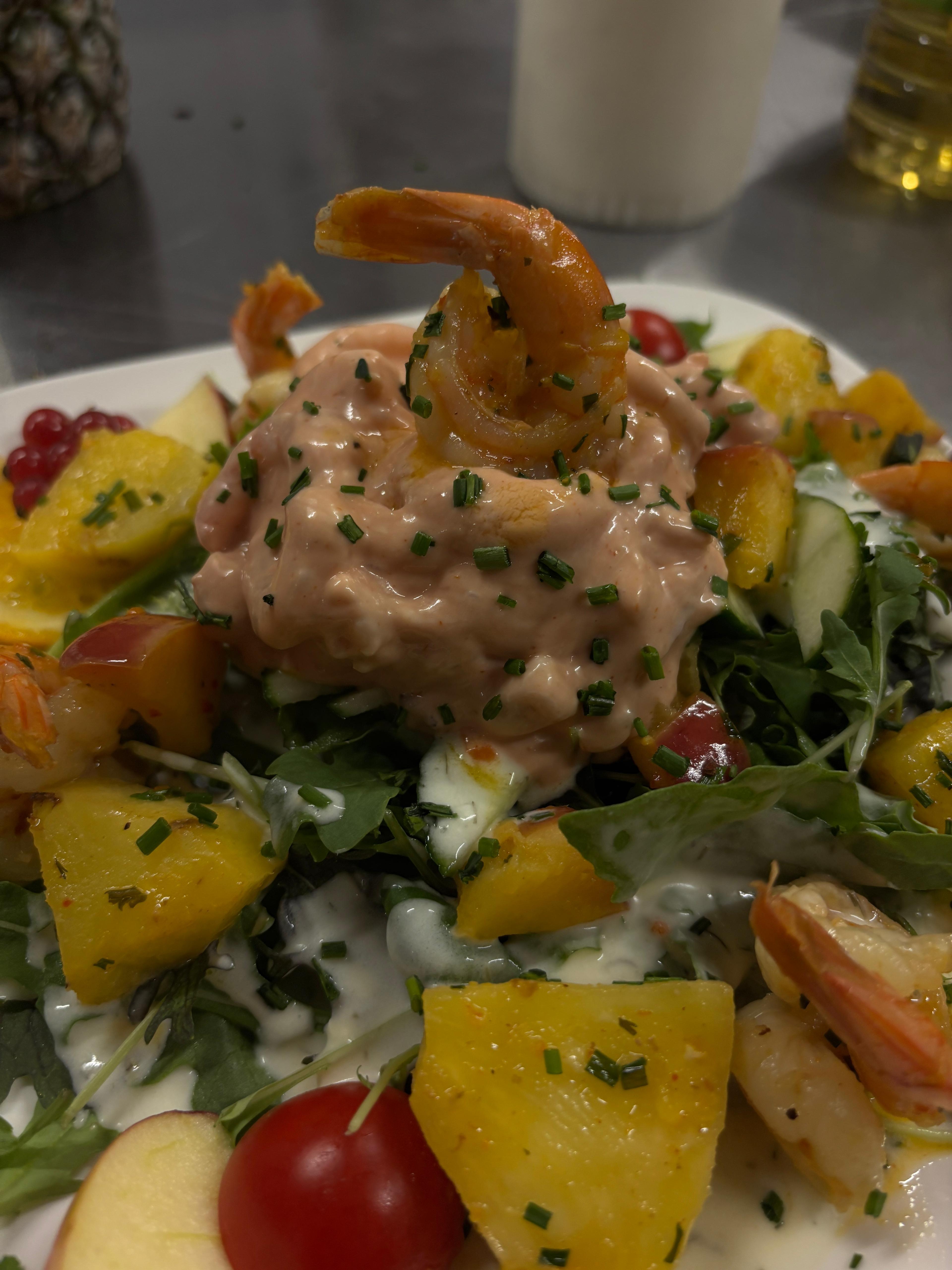 Hauptgericht: Gourmet-Hauptgericht mit saisonalen Aromen